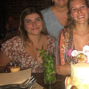 Meet your Posher, Ebony